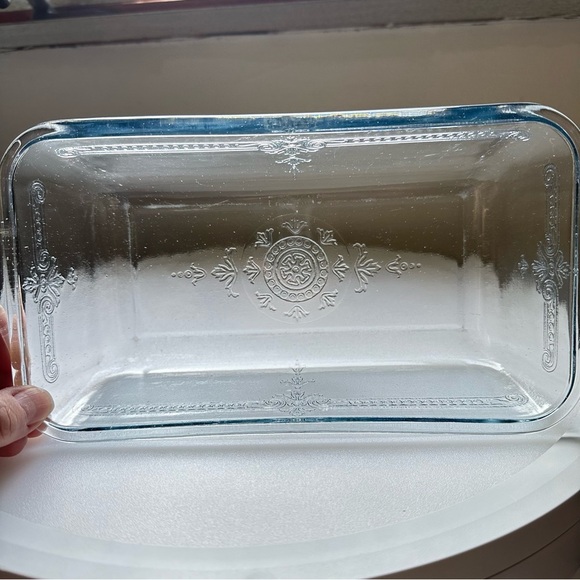 Vintage Fire-King Glass Philbe Sapphire 9"x5" Loaf Bread Cake Pan - Picture 7 of 13